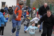 Fotogalerie Běhu Hrádkem 2012 od Jana Pilcha 1. část