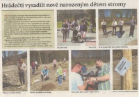 Hrádečtí vysadili nově narozeným dětem stromy (Hutník 5. 4. 2017)